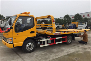 信宜哪里有拖车服务